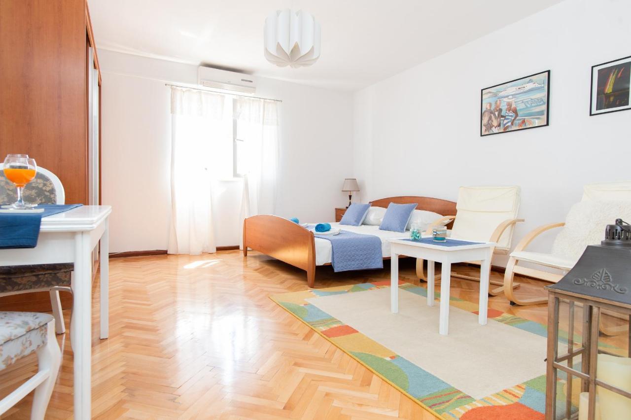 Beautiful Cozy Jug In Neighbourhood. Apartma