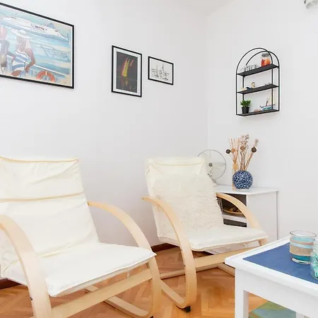 Beautiful Cozy Apartment Jug In Nice Neighbourhood. Split Exterior photo