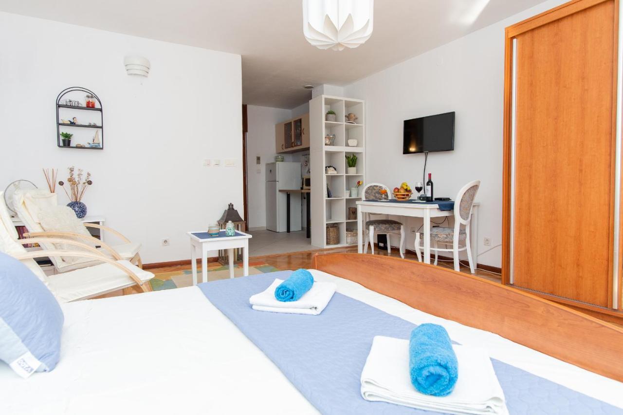 Beautiful Cozy Jug In Neighbourhood. Apartament *
